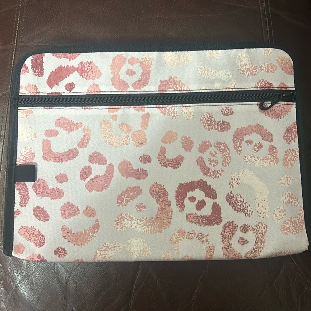 Leopard Cheetah Print Expanding Folder, 13 Pockets Accordion File Organizer.